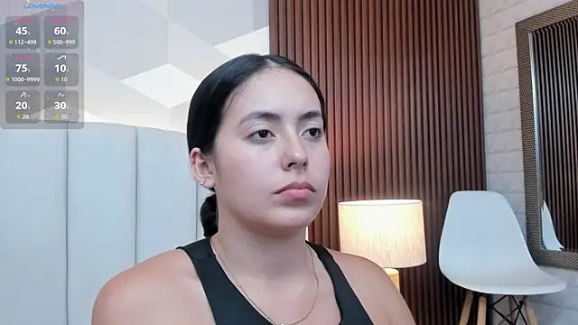 Snapshot of Julietasantos__ chatting on June 10, 6:31 pm Julietasantos online show from June 10, 6:31 pm
