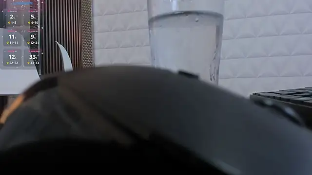 Snapshot of Julietasantos__ chatting on June 2, 6:41 pm Julietasantos online show from June 2, 6:41 pm