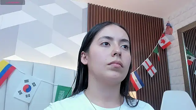 Snapshot of Julietasantos__ chatting on June 25, 6:24 pm Julietasantos online show from June 25, 6:24 pm