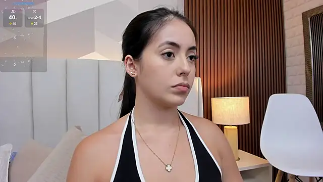 Julietasantos   online show from October 21, 6:29 pm