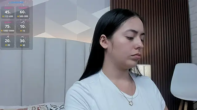 Julietasantos   online show from March 13, 6:35 pm