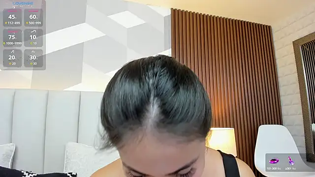 Julietasantos   online show from September 16, 6:20 pm