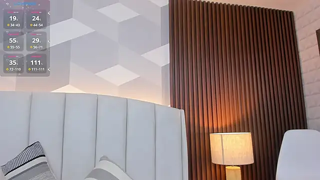 Julietasantos   online show from December 19, 6:32 pm