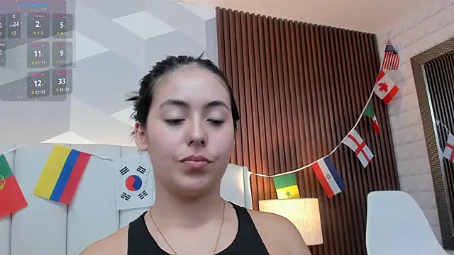 Snapshot of Julietasantos__ chatting on July 14, 6:47 pm Julietasantos online show from July 14, 6:47 pm