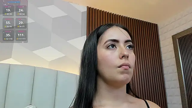Julietasantos   online show from September 25, 6:25 pm