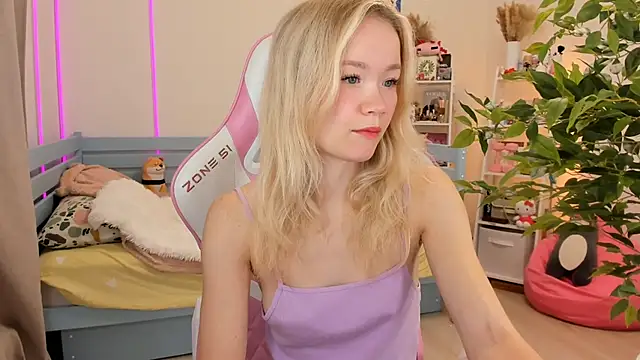 Lily Young online show from October 28, 5:08 am