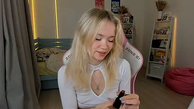 Lily Young online show from October 10, 5:41 am