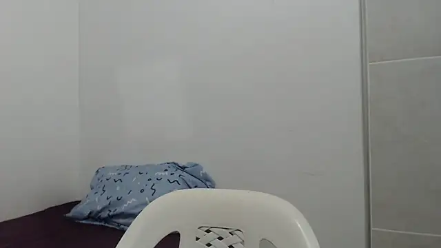 madonna101 online show from December 4, 8:30 pm