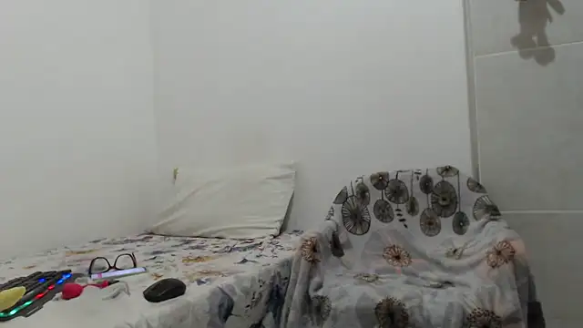 madonna101 online show from February 25, 7:25 pm