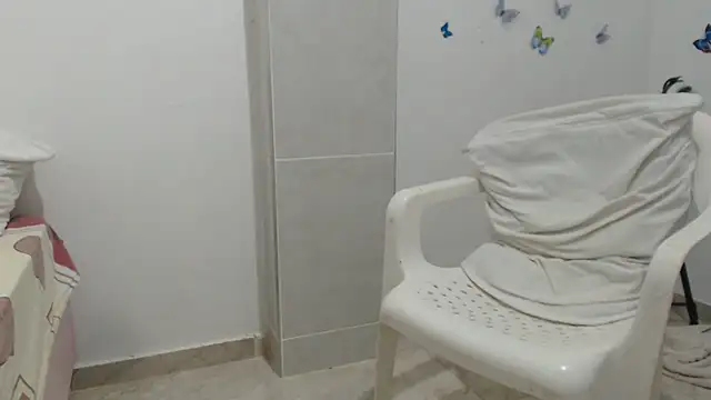 Snapshot of madonna101 chatting on November 10, 9:09 pm madonna101 online show from November 10, 9:09 pm