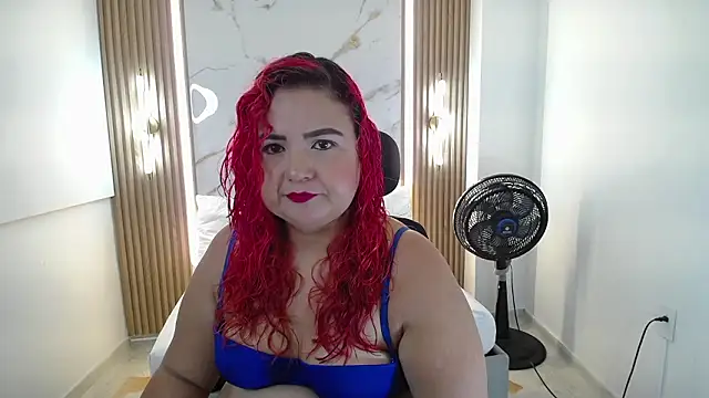 Snapshot of Mariana_Rojas chatting on February 17, 5:05 am Mariana Rojas online show from February 17, 5:05 am