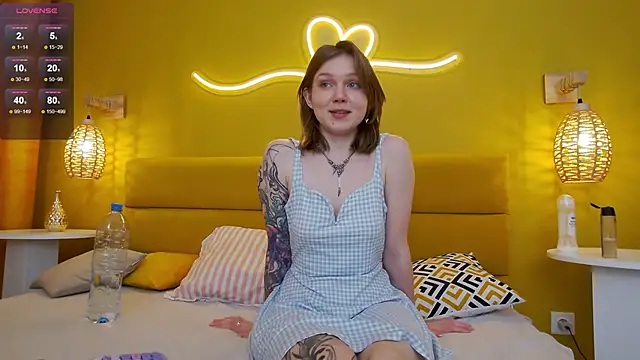 lessysweety online show from October 10, 5:41 am