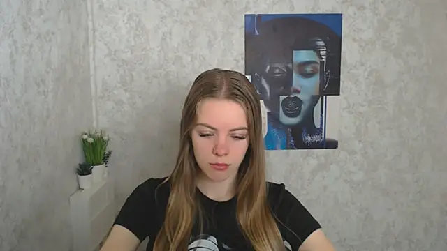 Snapshot of AliceFlirtt_ chatting on September 23, 8:21 am AliceFlirtt online show from September 23, 8:21 am