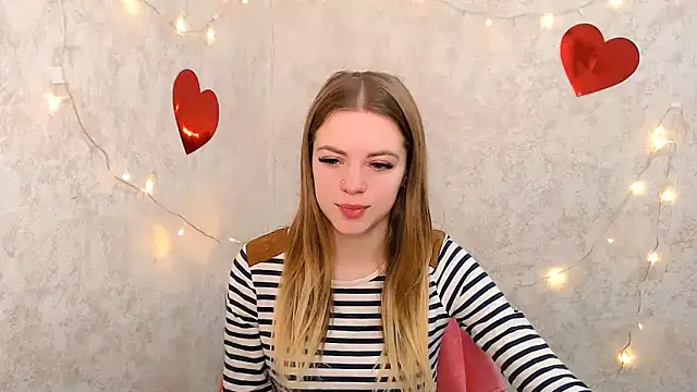 Snapshot of AliceFlirtt_ chatting on February 20, 9:00 am AliceFlirtt online show from February 20, 9:00 am