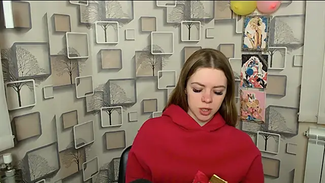 Snapshot of AliceFlirtt_ chatting on March 1, 11:28 am AliceFlirtt online show from March 1, 11:28 am