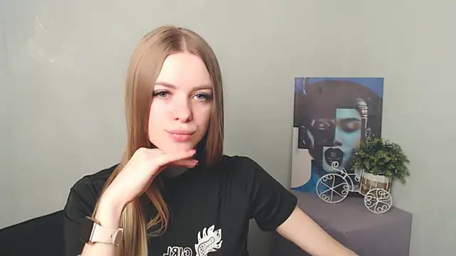 Snapshot of AliceFlirtt_ chatting on March 19, 11:17 am AliceFlirtt online show from March 19, 11:17 am