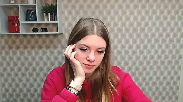 Snapshot of AliceFlirtt_ chatting on February 19, 7:50 am AliceFlirtt online show from February 19, 7:50 am