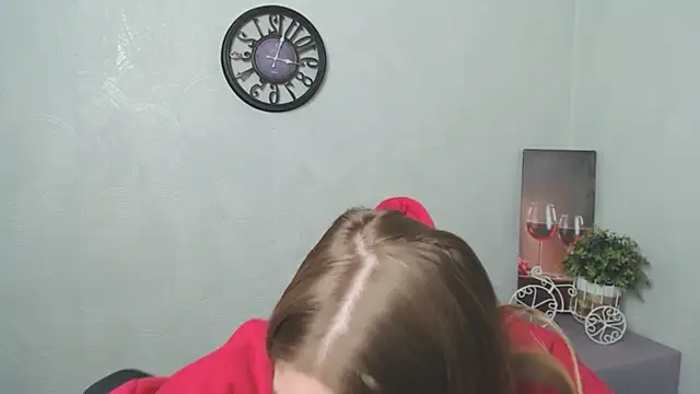 Snapshot of AliceFlirtt_ chatting on February 19, 2:22 pm AliceFlirtt online show from February 19, 2:22 pm