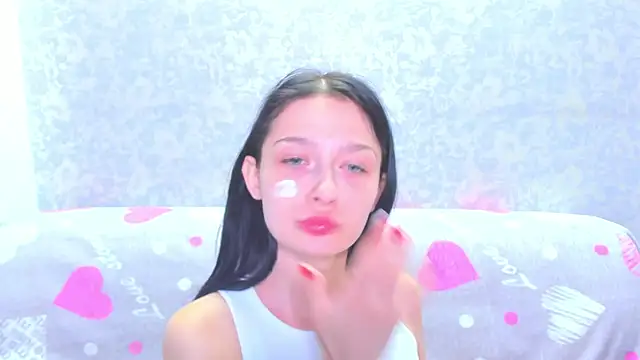 Snapshot of Vanessa_Florence chatting on July 16, 1:24 am Vanessa Florence online show from July 16, 1:24 am