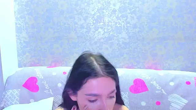 Vanessa Florence online show from April 23, 1:12 am