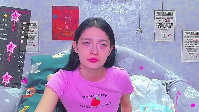 Snapshot of Vanessa_Florence chatting on February 18, 1:21 am Vanessa Florence online show from February 18, 1:21 am