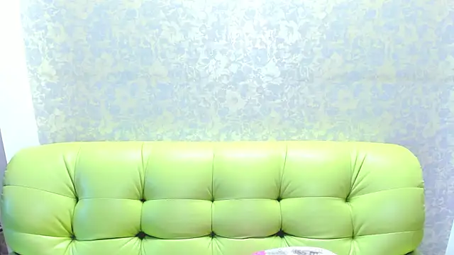 Snapshot of Vanessa_Florence chatting on June 25, 1:14 am Vanessa Florence online show from June 25, 1:14 am