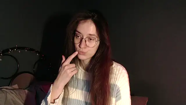 Snapshot of wow__kelly chatting on December 5, 5:00 pm wow kelly online show from December 5, 5:00 pm