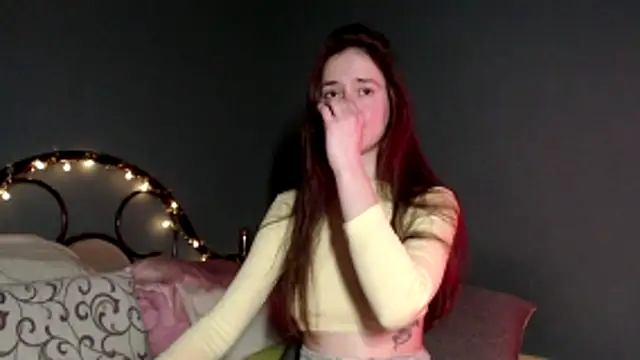 Snapshot of wow__kelly chatting on February 13, 3:34 pm wow kelly online show from February 13, 3:34 pm