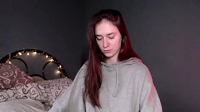 wow  kelly online show from April 8, 2:18 pm