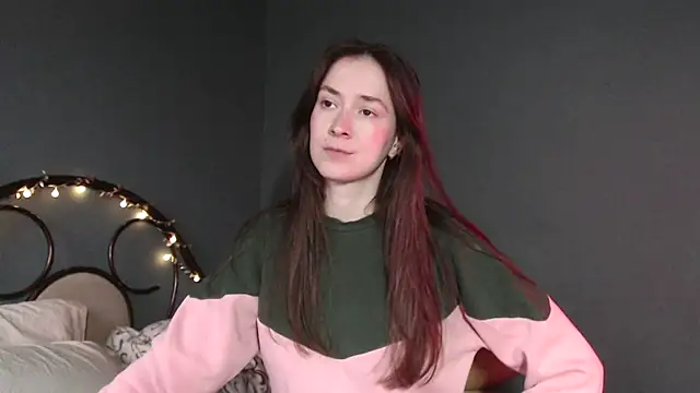 wow  kelly online show from April 18, 2:30 pm