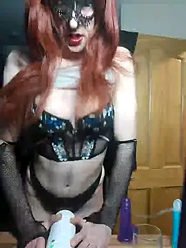 irishtommy1986 online show from December 28, 3:04 am