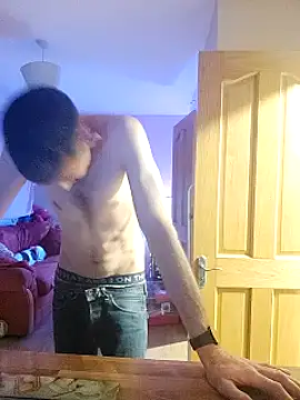 irishtommy1986 online show from December 25, 10:37 pm