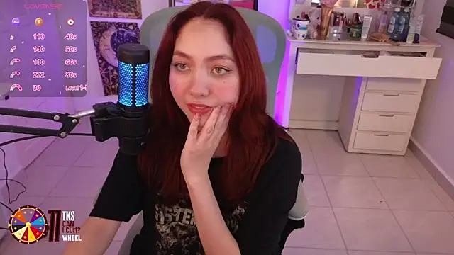 LilyVelvett online show from April 1, 2:57 am