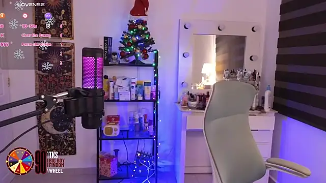 LilyVelvett online show from December 20, 3:42 am