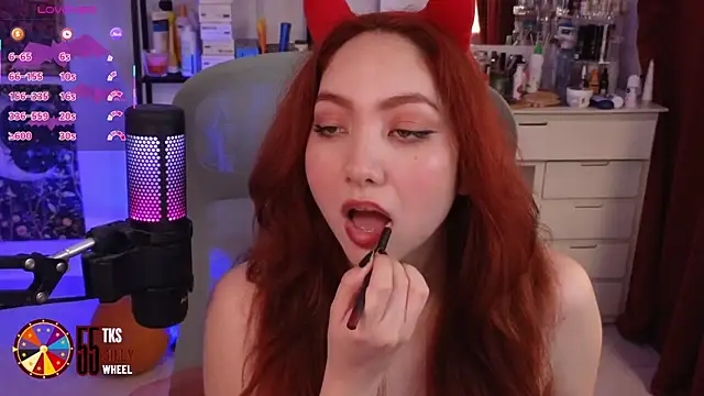 LilyVelvett online show from October 23, 4:00 am