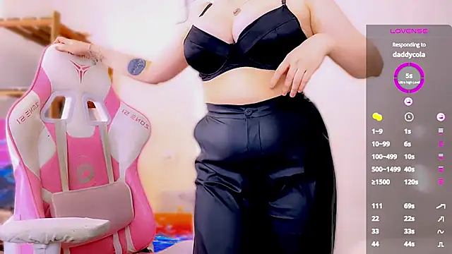 Snapshot of EvangelinaVangelis chatting on July 18, 1:20 pm EvangelinaVangelis online show from July 18, 1:20 pm