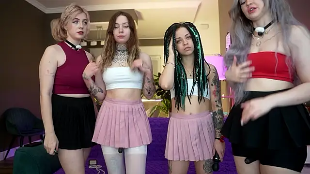 your favoritegirls online show from February 7, 1:57 am