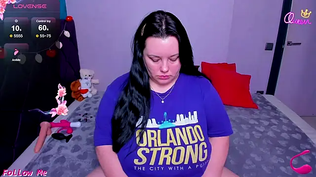 Snapshot of BubbleEmma chatting on February 25, 11:43 am BubbleEmma online show from February 25, 11:43 am