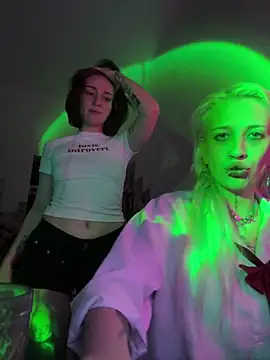 Dooubletroublee online show from May 8, 10:46 pm