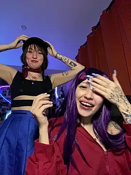 Snapshot of Dooubletroublee chatting on December 21, 9:59 pm Dooubletroublee online show from December 21, 9:59 pm