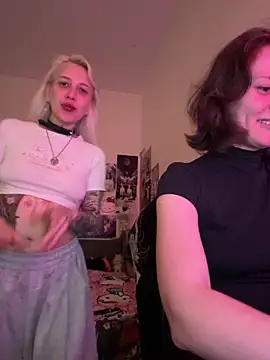 Dooubletroublee online show from May 26, 3:37 am