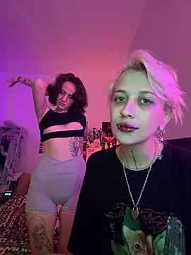 Dooubletroublee online show from June 5, 1:10 am