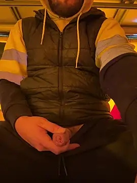 Snapshot of cussy007 chatting on January 23, 10:54 am cussy007 online show from January 23, 10:54 am