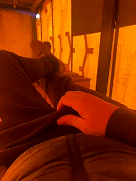 Snapshot of cussy007 chatting on October 24, 12:37 pm cussy007 online show from October 24, 12:37 pm