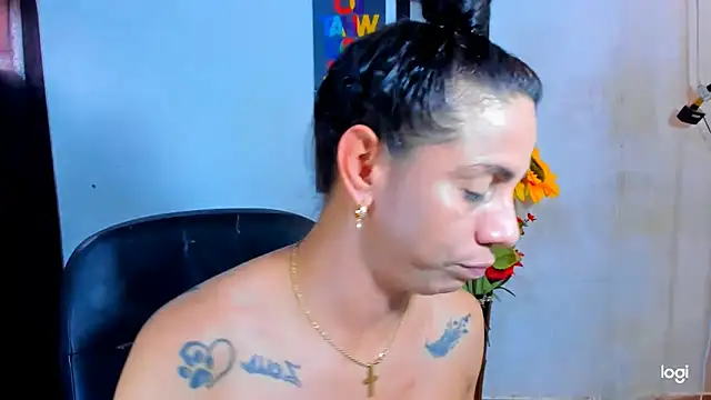 Snapshot of juanblakbigcock chatting on June 19, 2:56 pm juanblakbigcock online show from June 19, 2:56 pm