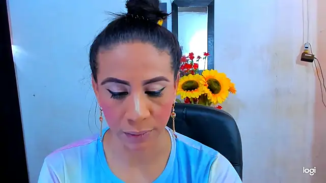 juanblakbigcock online show from April 10, 4:03 pm