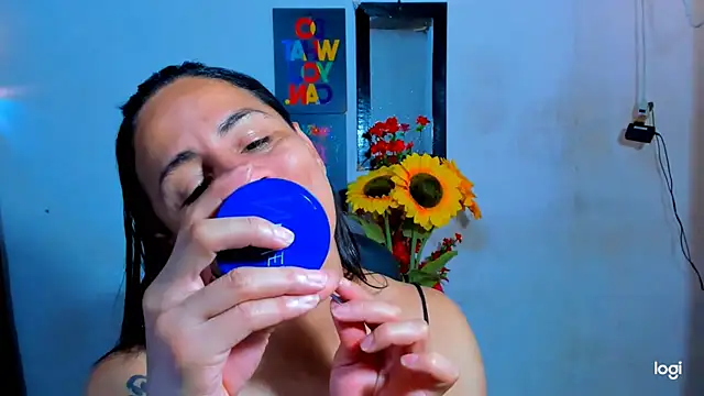 juanblakbigcock online show from May 12, 2:45 pm
