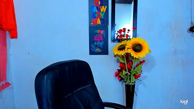 juanblakbigcock online show from February 6, 3:35 am