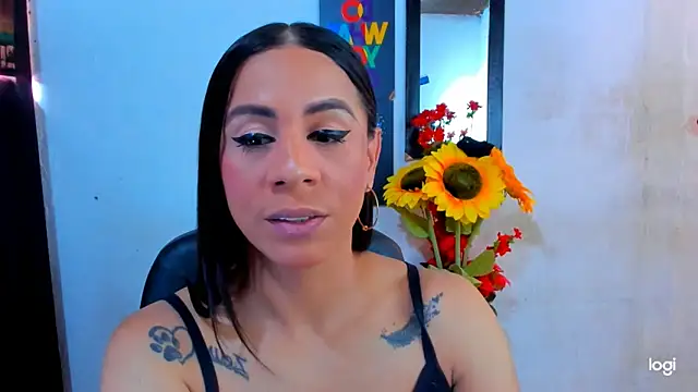 juanblakbigcock online show from May 8, 4:33 pm