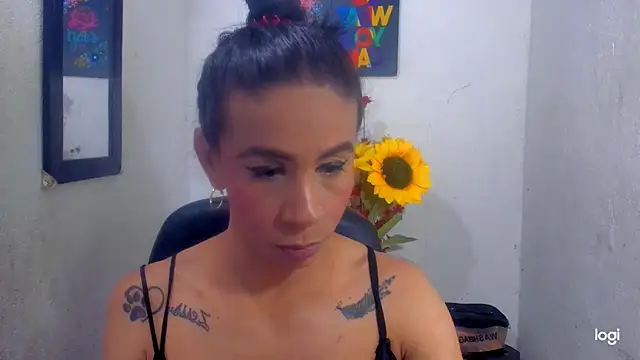 Snapshot of juanblakbigcock chatting on November 6, 3:38 pm juanblakbigcock online show from November 6, 3:38 pm